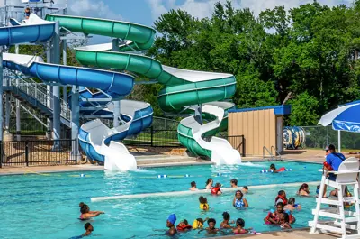 Bryan Aquatic Center dual pool slides